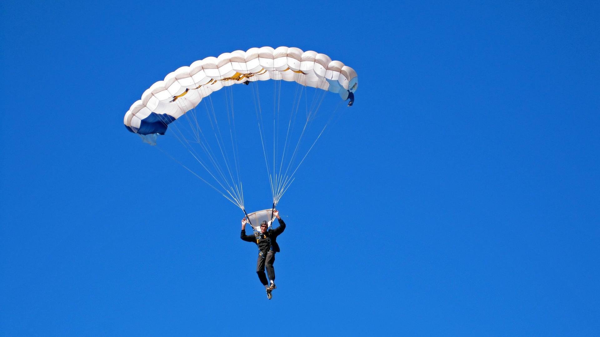 爱游戏平台-澳大利亚橄榄球的崛起：战术革新与阵容深度并行，澳大利亚橄榄球与美式区别