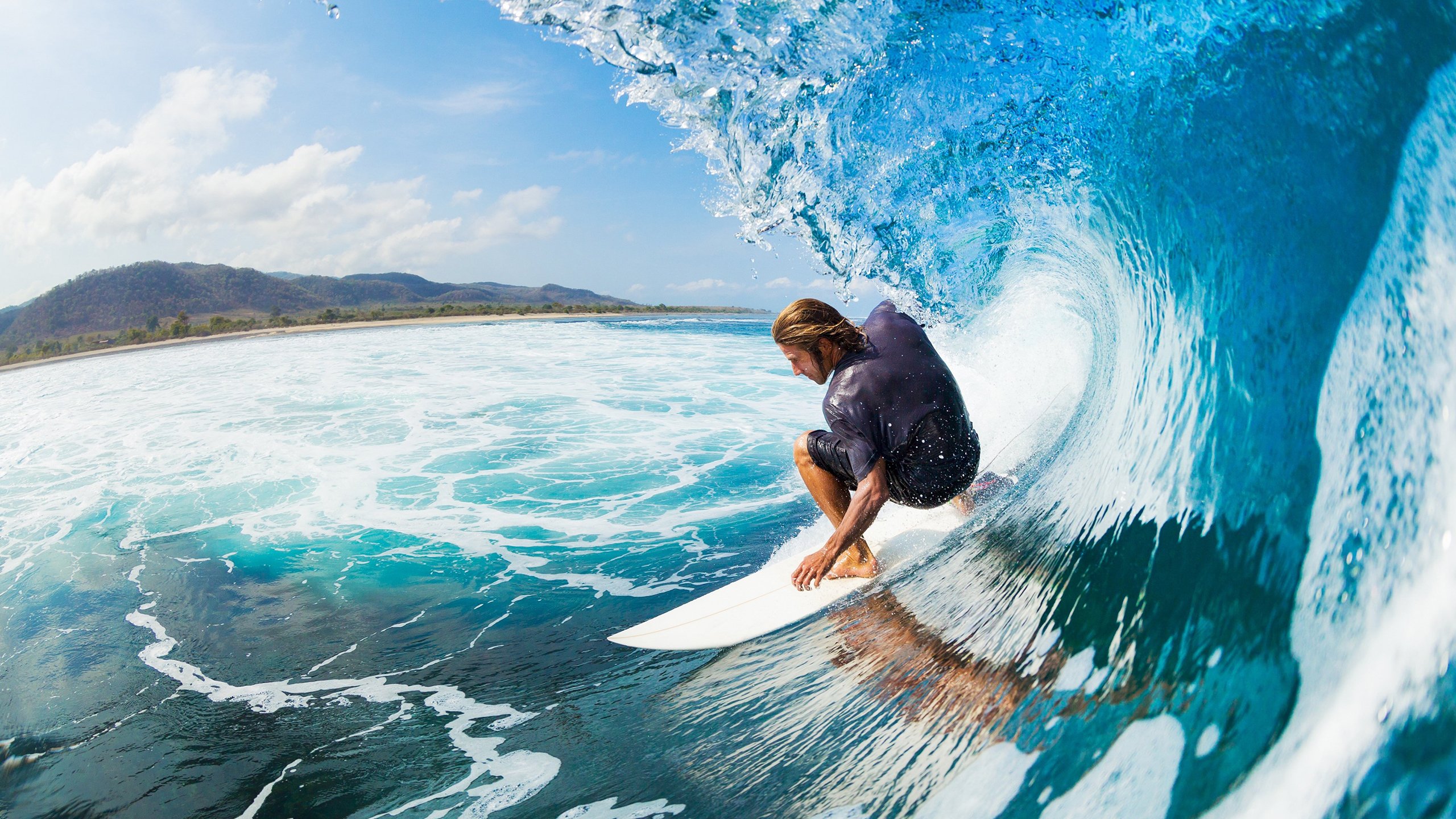 爱游戏官方网站-跨界合作的足球主题教育项目不断推出，推动体育+教育深度融合，足球跨球基本技术要领